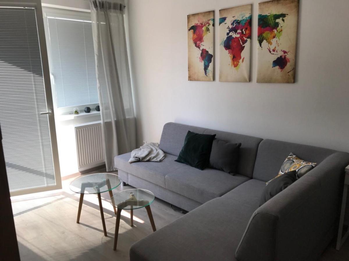 Samorin Modern Apartmens Private Parking - Air Conditioning エクステリア 写真