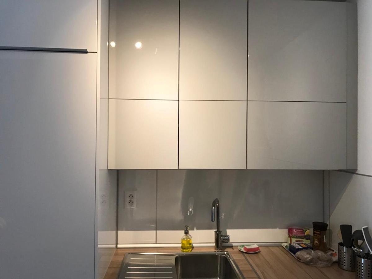 Samorin Modern Apartmens Private Parking - Air Conditioning エクステリア 写真